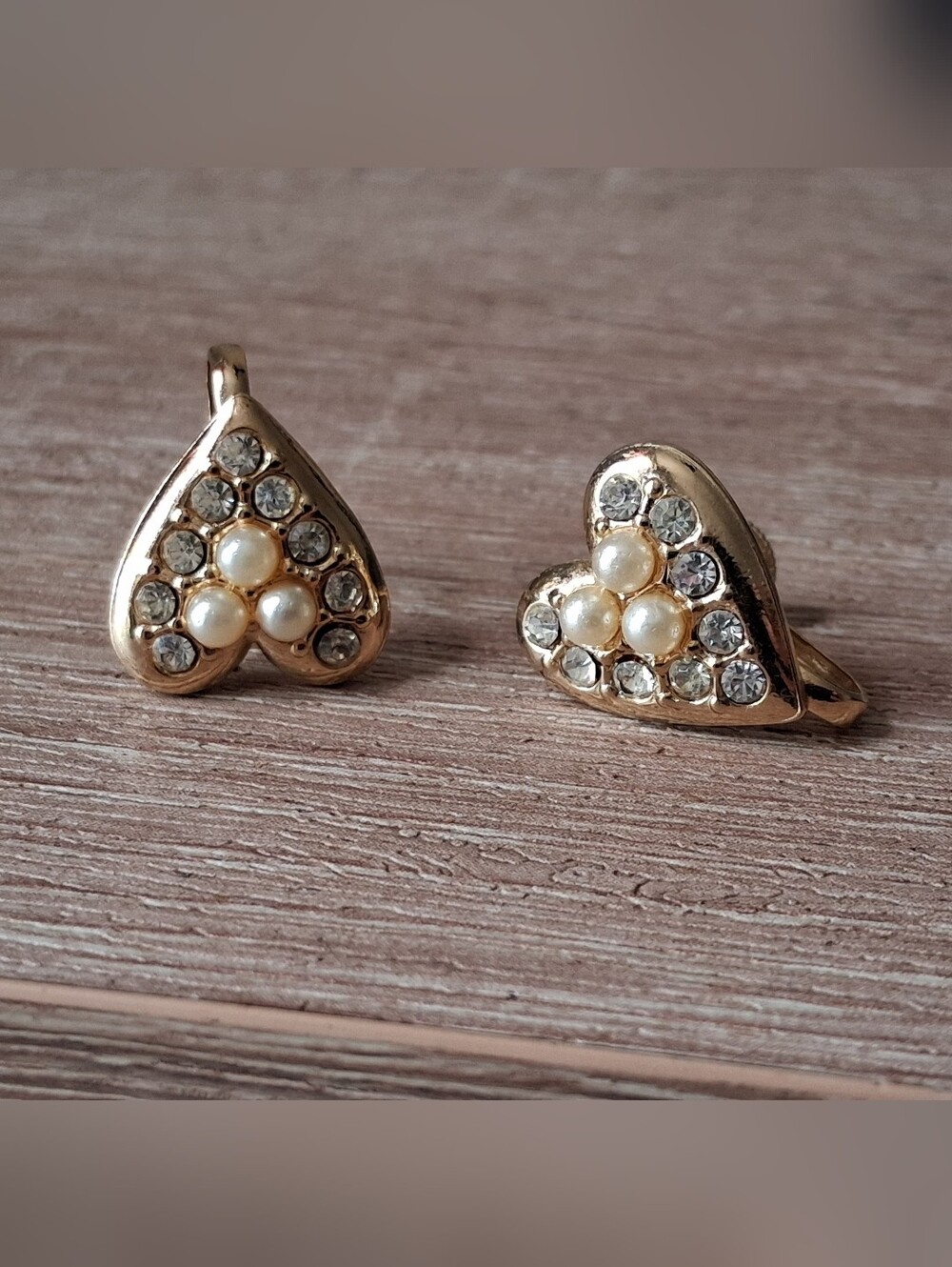 Vintage Gold Heart Pearl & Crystal Screwback Earrings - Women Jewelry